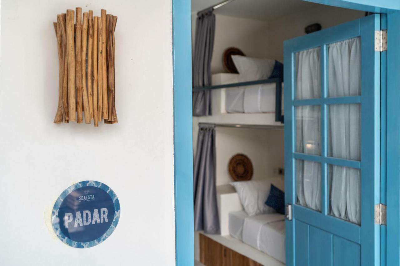 Seaesta Komodo Hostel & Hotel Labuan Bajo Kültér fotó