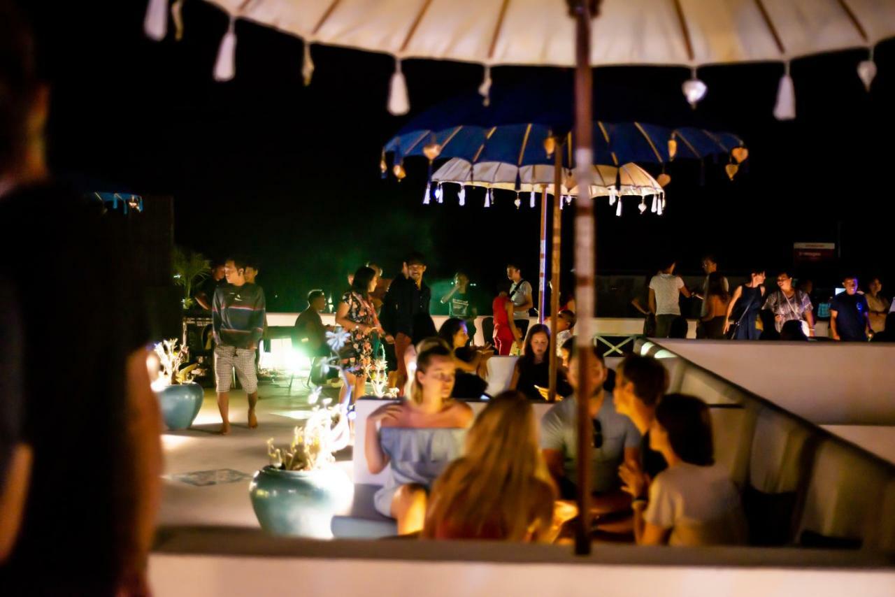 Seaesta Komodo Hostel & Hotel Labuan Bajo Kültér fotó